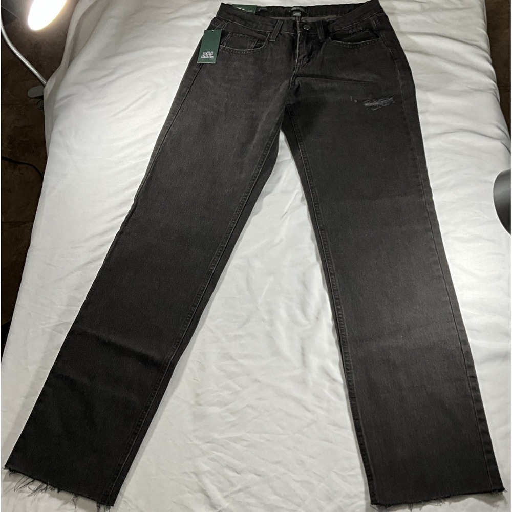 Mid-Rise Straight Easy Rigid 90's Era Black Distressed Denim Mom's Jeans Size 2